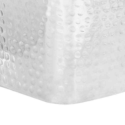 Table basse en aluminium martelé argenté pour optimiser un salon - 8