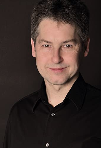 Walking Bass for Piano: Konzeption zum kreativen Walking Bass-Spiel (inkl. Download). Lehrbuch für Klavier. Klavierschule. Klavierstücke. ... Walking Bass Spiel. Gebundene Ausgabe – 6. Dezember 2017