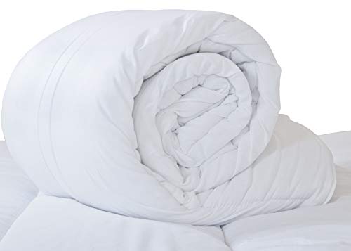 Lancashire Bedding 10.5 Tog Hollowfibre Duvet Quilt for all year round use - Made in the UK - SUPER KING BED SIZE