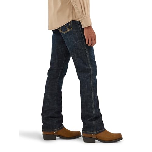 Image of Wrangler Men's Retro Slim Fit Straight Leg Jean