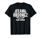 El arte familiar personalizado de Ordonez es ideal para cumpleaños, Navidad, Día de la Madre, Día del Padre y reuniones familiares de vacaciones. Camisas de grupo a juego para los Ordonez. Ropa personalizada con nombre Ordonez para hombres, mujeres, adolescentes, niños y niñas.