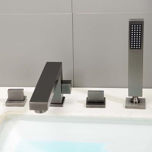 Robinet de baignoire à 4 trous résolvant les problèmes d'espace avec son bec 360 - 3