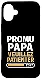 Partagez la grande nouvelle avec style et humour grâce à ce design pour les papys en 2027. Une façon amusante et touchante d’annoncer qu’un nouveau membre de la famille est en route. Avec un message: Promu Papy en 2027 Veuillez Patienter.