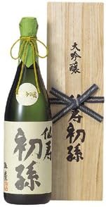 Amazon Co Jp 初孫 大吟醸 仙寿 1800ml 木箱入り 食品 飲料 お酒