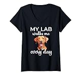 Photo Gallery fox red lab walking labrador retriever mom maglietta con collo a v Photo Gallery fox red lab walking labrador retriever mom maglietta con collo a v