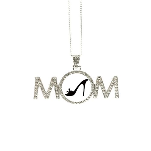 Collier noir motif floral et talons hauts pour célébrer l'amour de maman et de nos grand-mères