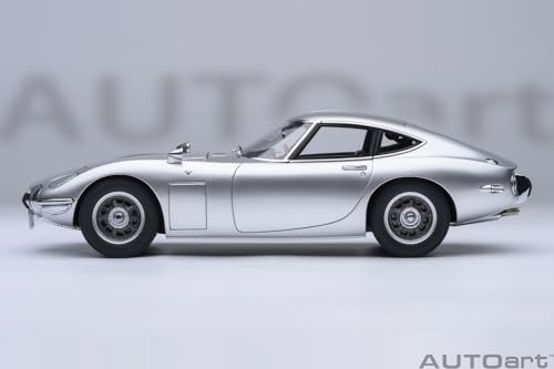 AUTOart 1967 2000GT RHD (Right Hand Drive) Silver Metallic 1/18 Model Car AA79548 by AUTOart - Used condition - Image 3