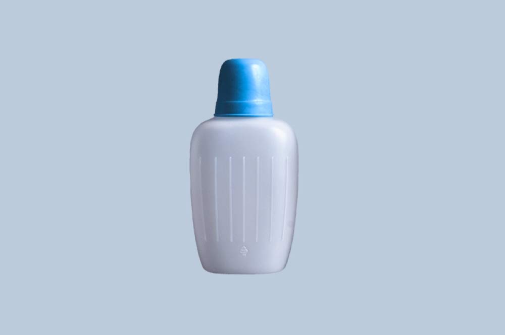 hünersdorff Camping bottle storage bottle made of HD-PE, 750 ml, natural, with blue drinking cup
