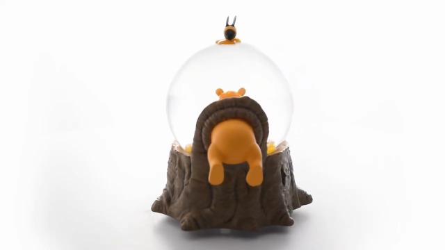 Pooh Bear Musical Snow Globe Collectible Honey Scene Figurine with Wind-Up Music Box, 5.5 Inch Resin and Glass Display Decoration, Holiday Birthday Gift for Fans and Collectors