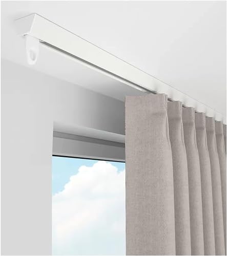 V̐ÂȃOChJ[egbNArO[̐Q̏õA~J[e[̎̕d؂ J[e[(White,6m/19.7ft)