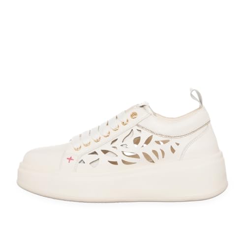 Chaussures femme Martina GIO+ en cuir souple travaillé au laser pour un confort total