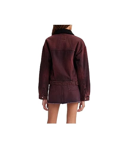 Levi's® 90s Sherpa Trucker2