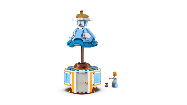 Amazon.com: LEGO Disney Princess Cinderella's Dress Kids Toy with Minidoll  Character - Fun Building Toy for Girls and Boys Ages 9 and Up