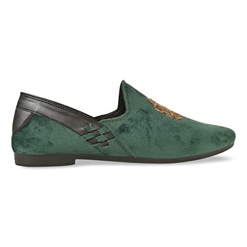 Image of Regal Men Velvet Embroidered Ethnic Slip Ons