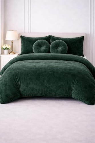 Image of Sands Luxurious 6Pc Bedding Set for Winter, 1 Double Duvet Cover,1 Double Bed bedsheet, 2 Pillow Covers, 2 Round Cushions, Ultra Soft Woollen Bedsheet Set- 90X100 inches (Green)