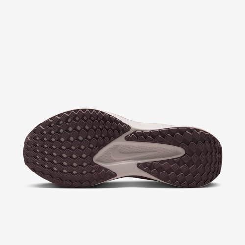 Nike Women's Quest 6 Sneaker2