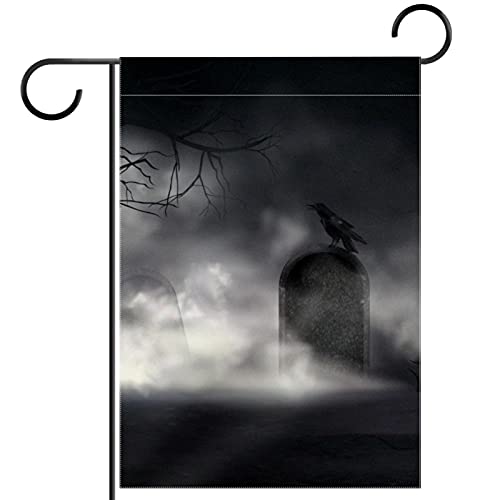 Design double face pour les vacances avec ce drapeau de jardin Halloween durable