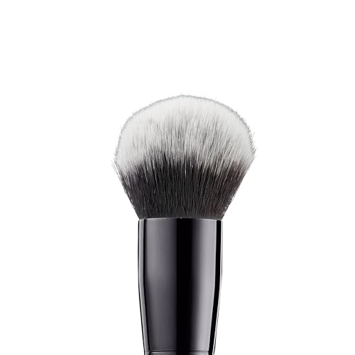 e.l.f. Buffing Foundation Brush, Tapered Make-up Brush for a Seamless-Looking Finish & Even Coverage, Vegan & Cruelty-Free