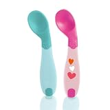 Chicco Primo Cucchiaio per Svezzamento, Ergonomico e Angolato, Rosa o Azzurro, 2 Pezzi, 8 Mesi+
