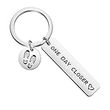 WUSUANED Military Keychain One Day Closer Relationship Jewelry Deployment Gift Long Distance Love Gifts For Soldier Mom Wife (Military keychain silver)