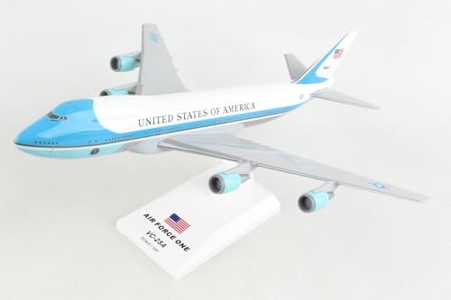 SkyMarks Plastic SKR041 Air Force One Boeing 747-200 VC25 1:250 Scale Desktop Model with Stand