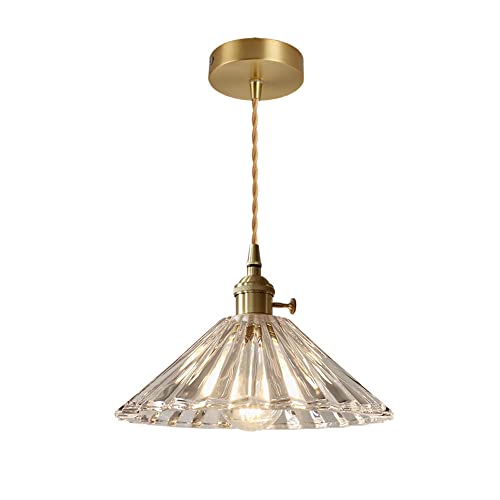 Luminaire suspendu en laiton pour une décoration de salle à manger style maison d'hôtes