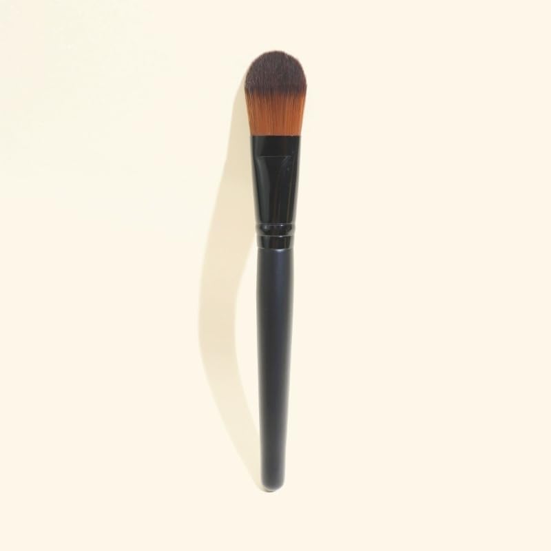 1pc Oval Shaped Foundation Brush Nylon Bristles Fragrance Free Portable Makeup Tool for All Skin Types