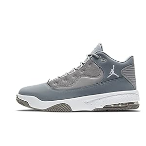 NIKE Men’s Basketball Shoe