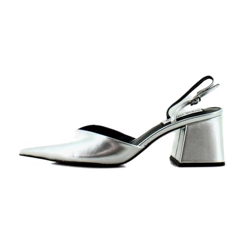 Steve Madden Womens CourtniePump2