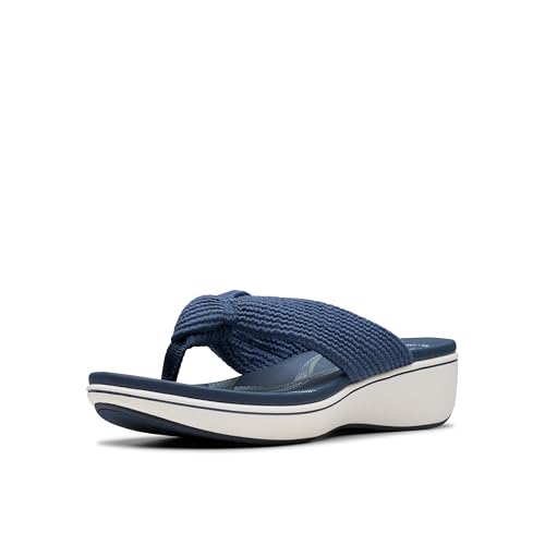 Image of Clarks Women's BreezeRae Erin Cloudsteppers Flat Sandal