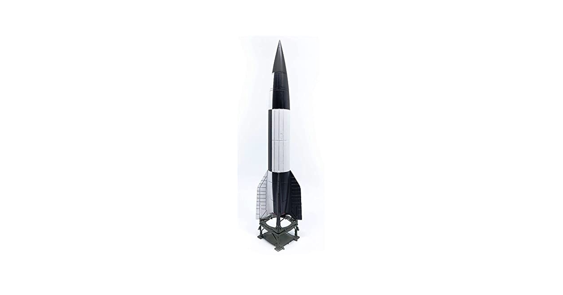 Amazon | PMA 1/72 完成品 ドイツ WORLD WAR 2 V2 ROCKET GERMAN