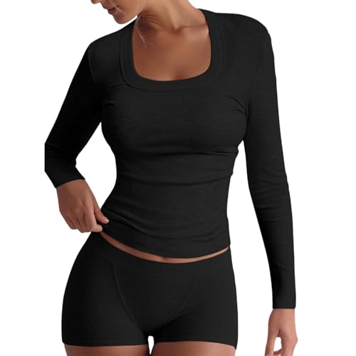 Ensemble de sport femme pour le yoga et le fitness du studio de gym aux moments de détente