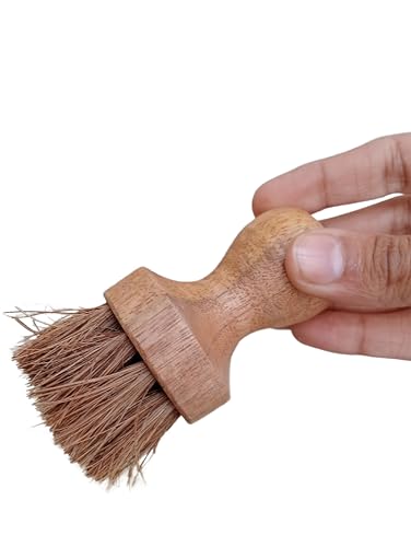 Image of Pack of 4 Natural Coir Tawa Brush for Spreading Oil /Coir Pan Cleaning Brush /Coconut Fibre and Seasoned Mango Wood 9CM Length