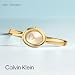 Imagen de Calvin Klein Reloj De Movimiento De Cuarzo De Dos Manecillas para Mujer Colección Twisted Bezel con Pulsera Rígida de Acero Inoxidable de Color Dorado