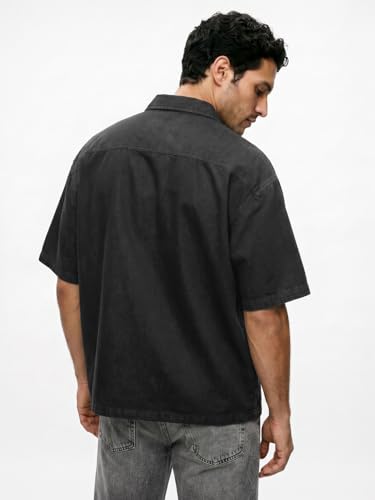 Image of Urbano Fashion Men's Oversized Fit Half Sleeve Washed Casual Denim Shirt