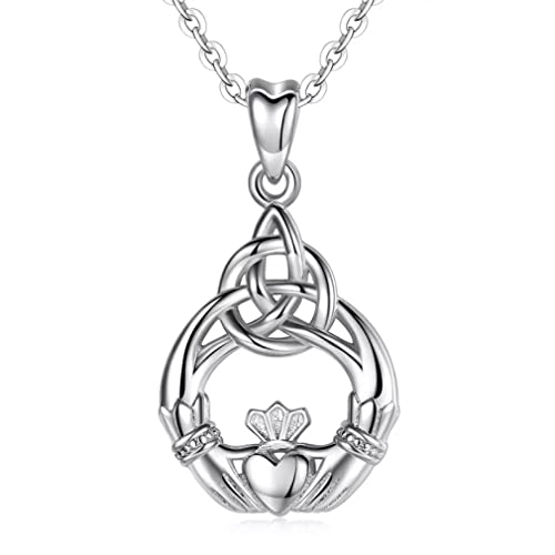 Collier femme pour sublimer un decollete avec un pendentif coeur discret