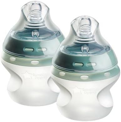 Tommee Tippee Biberones, Natural Start anticólicos de silicona con tetina de flujo lento que imita la forma del pecho, 150ml, para bebés a partir de 0 meses, con autoesterilización pack de 2