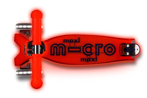 Il monopattino Maxi Micro Deluxe Glow LED non solo offre un'esperienza emozionante, ma pone anche grande enfasi sulla sicurezza. Con la sua struttura robusta e il sistema frenante affidabile, puoi stare certo che il tuo bambino è protetto mentre esplora il mondo che lo circonda.