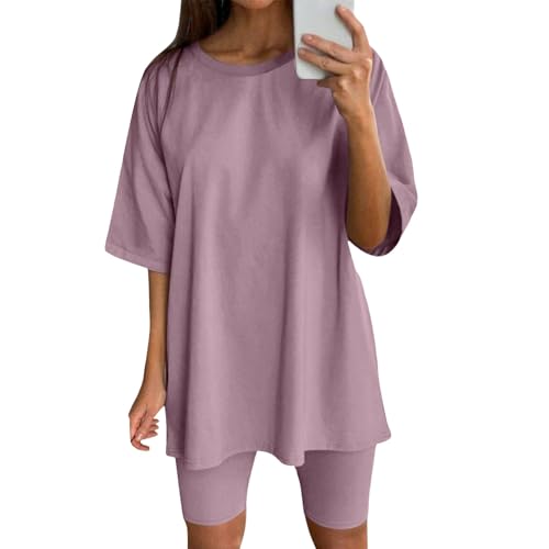Tenues deux pièces pour femmes avec hauts manches courtes et pantalons courts sport