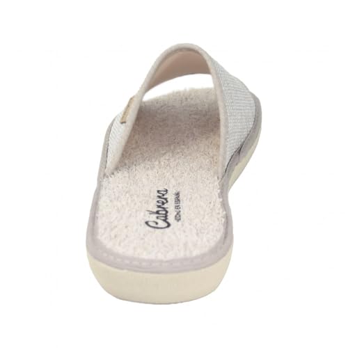 Chaussures ouvertes beiges parfaites pour sublimer vos journées à la maison - 5