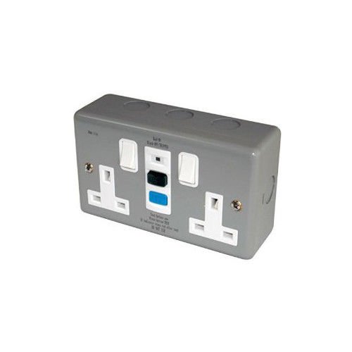 EUROPA COMPONENTSRCD13AMC-AZ Metal Clad RCD 13A Double Socket Switched, Multi-Colour