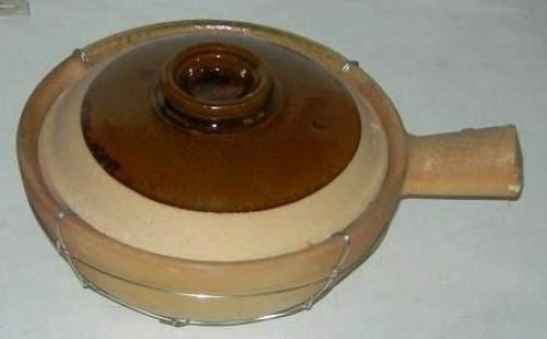 Pot & lid Hand Made Clay 16 cm Dia Flat Base 5cm Long Handle Guaranteed Quality