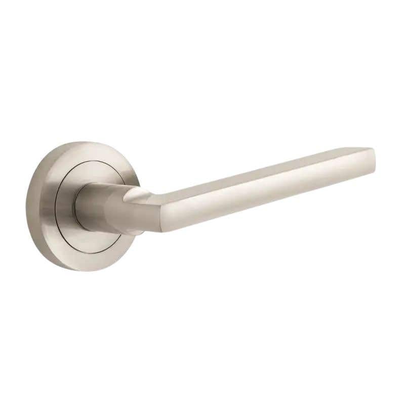 Scylla Lever on Rose Door Handle - Sleek Design - Brushed Nickel - 1 Pair - Fixings Included - Interior Use
