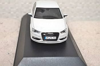 1/18 アウディS6 セダン ミニカー ホワイト 50台限定品 1/18