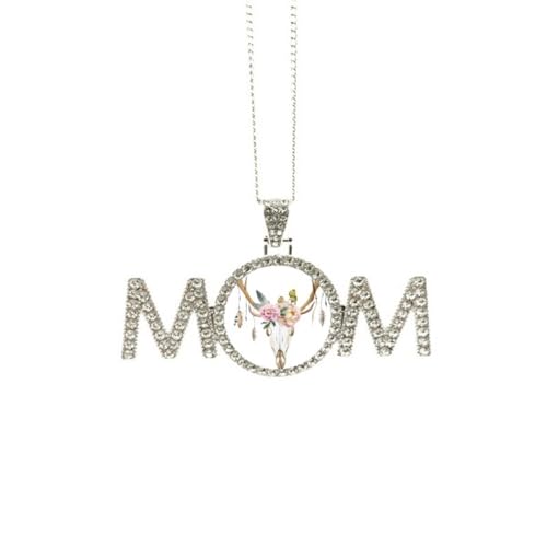 Collier tête de cerf pour maman : le bijou idéal pour la fête des mères
