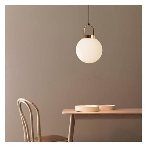 Lustre de plafond à boule en cristal pour illuminer un salon sombre