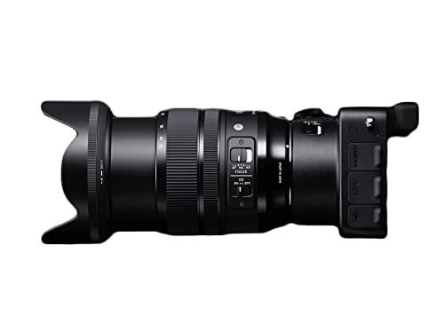 Sigma 24-70mm f/2.8 lens