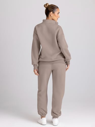Trendy Queen Womens Sweatsuits 2 Piece Outfits Fall Lounge Sweat Sets Half Zip Sweatshirts with Baggy Sweatpants4