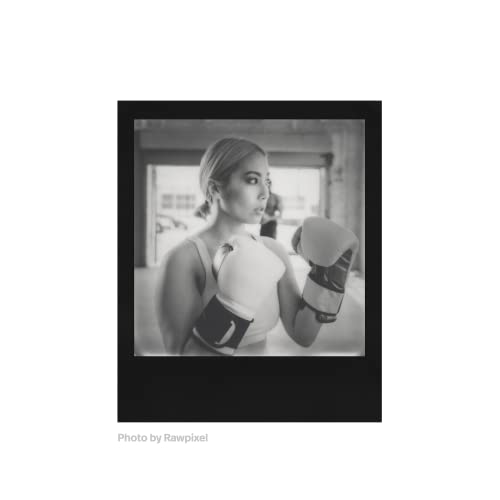 Image of Polaroid B&W Film for I-Type, Black Frame Edition (6033) (8 Photos)