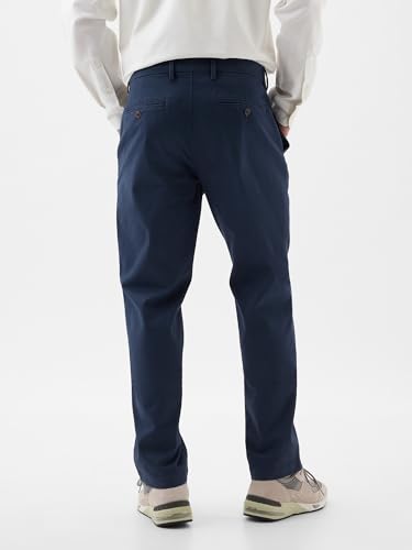 Image of Gap Men's Essential Straight Fit Khaki Chino Pants